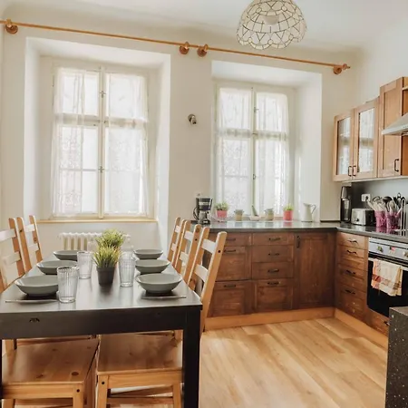 Appartement 3bd Old Town Square & Astronomical Clock 100 Metres