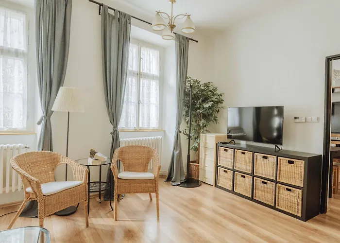 3bd Old Town Square & Astronomical Clock 100 Metres Daire